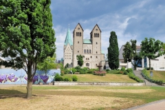 Blick-auf-Dom-u-Abdinghofkirche-scaled